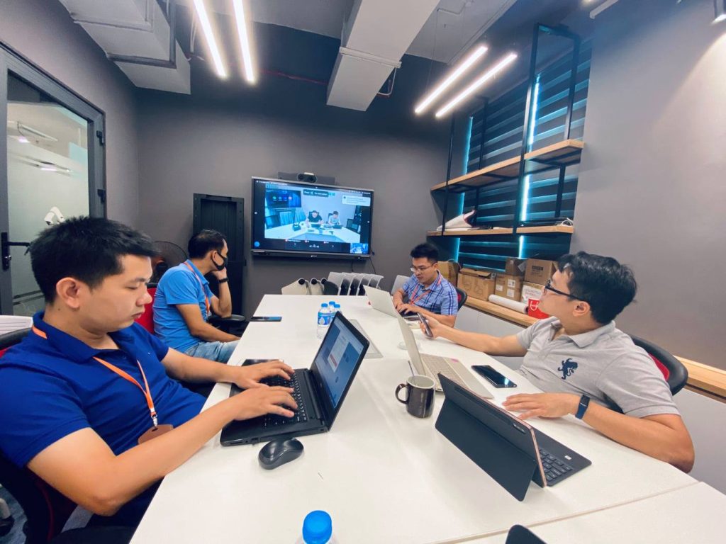 10 MẸO NHỎ ĐỂ MỘT CUỘC HỌP TRỰC TUYẾN HIỆU QUẢ