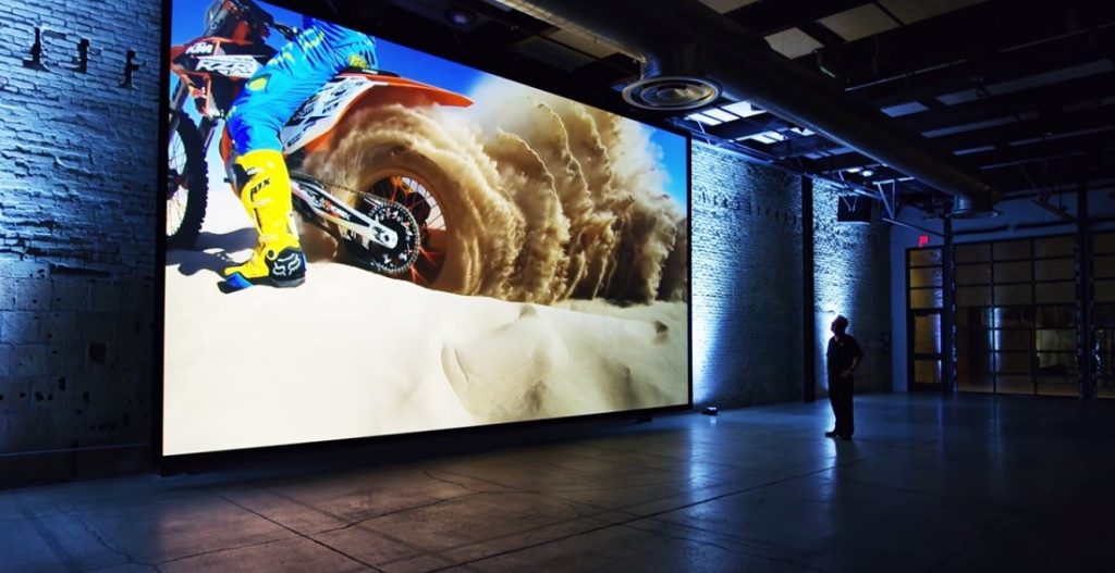 MÀN CHIẾU QUANG HỌC – CÔNG NGHỆ HOÀN HẢO TRIỆT TIÊU ÁNH SÁNG NGOẠI BIÊN