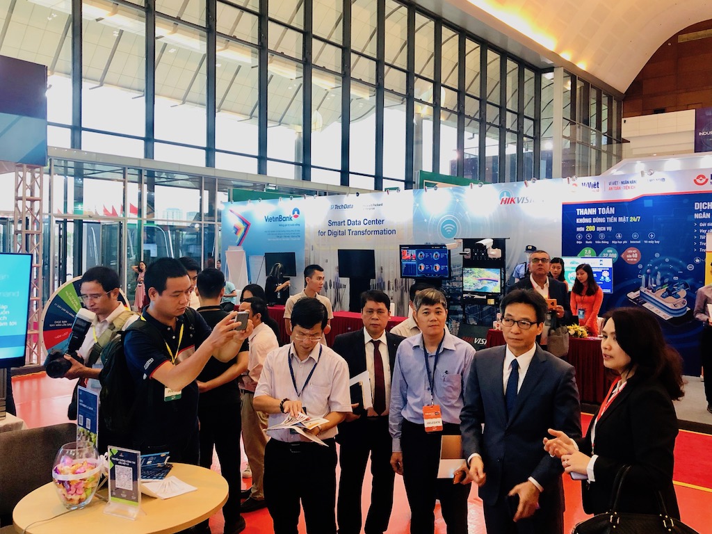 “CHIẾC CẦU NỐI BIẾN MỌI THỨ THÀNH CÓ THỂ” TẠI DIỄN ĐÀN I4.0 SUMMIT 2019